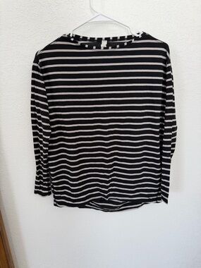 Lululemon back in action long sleeve size 4
